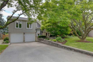 6 Lisbon Mews, Mississauga